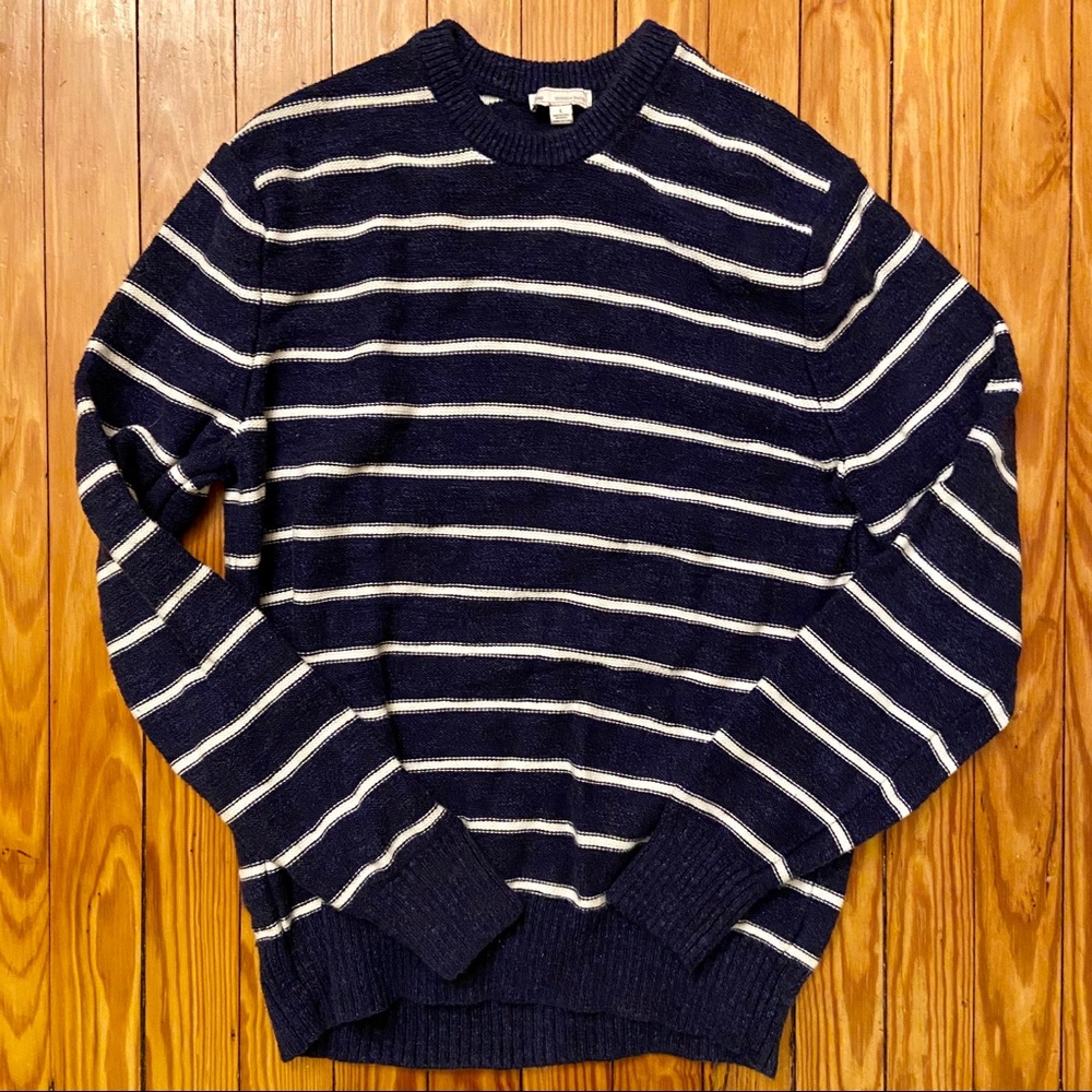 ✨5 for $20✨Striped Men’s Sweater